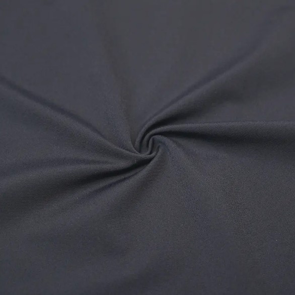 Tại sao lông cừu polyester tái chế duy trì sự xuất hiện và hiệu suất của nó sau nhiều lần rửa?