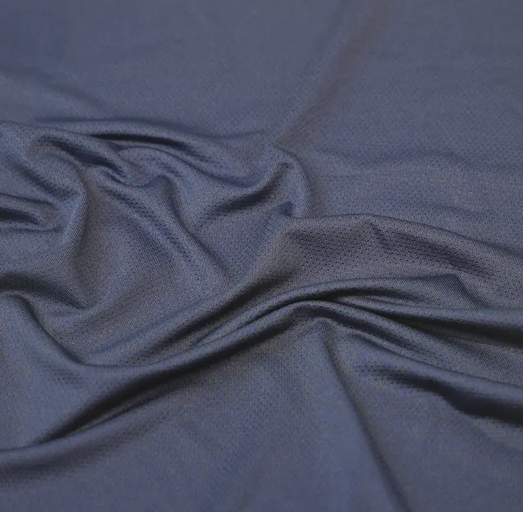 Tại sao chọn lưới Polyester tái chế cho trang phục thể thao?